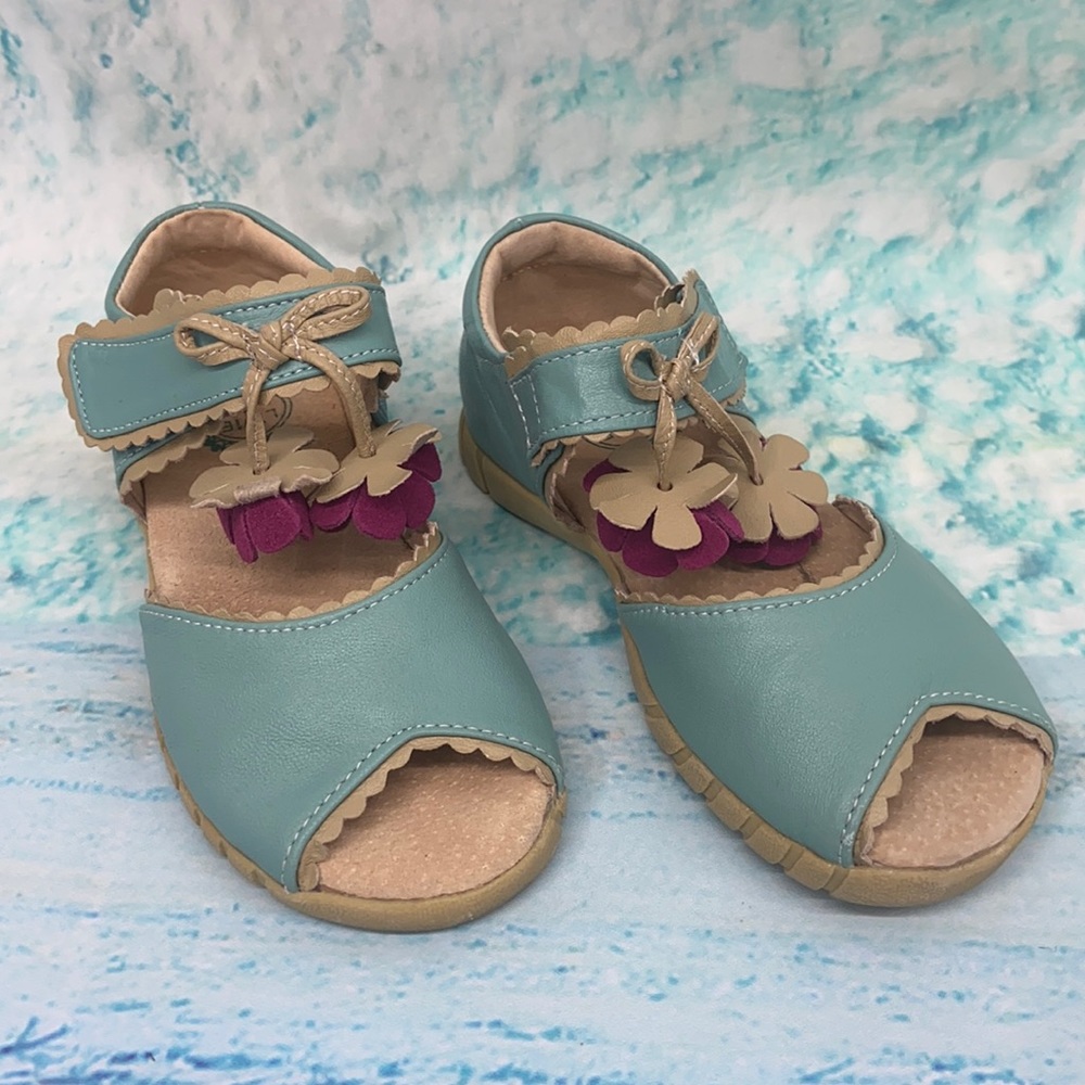 Livie & Luca 10 Merry Bell flower leather sandals